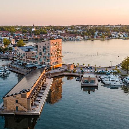 Slottsholmen Hotell Och Restaurang Västervik Kültér fotó