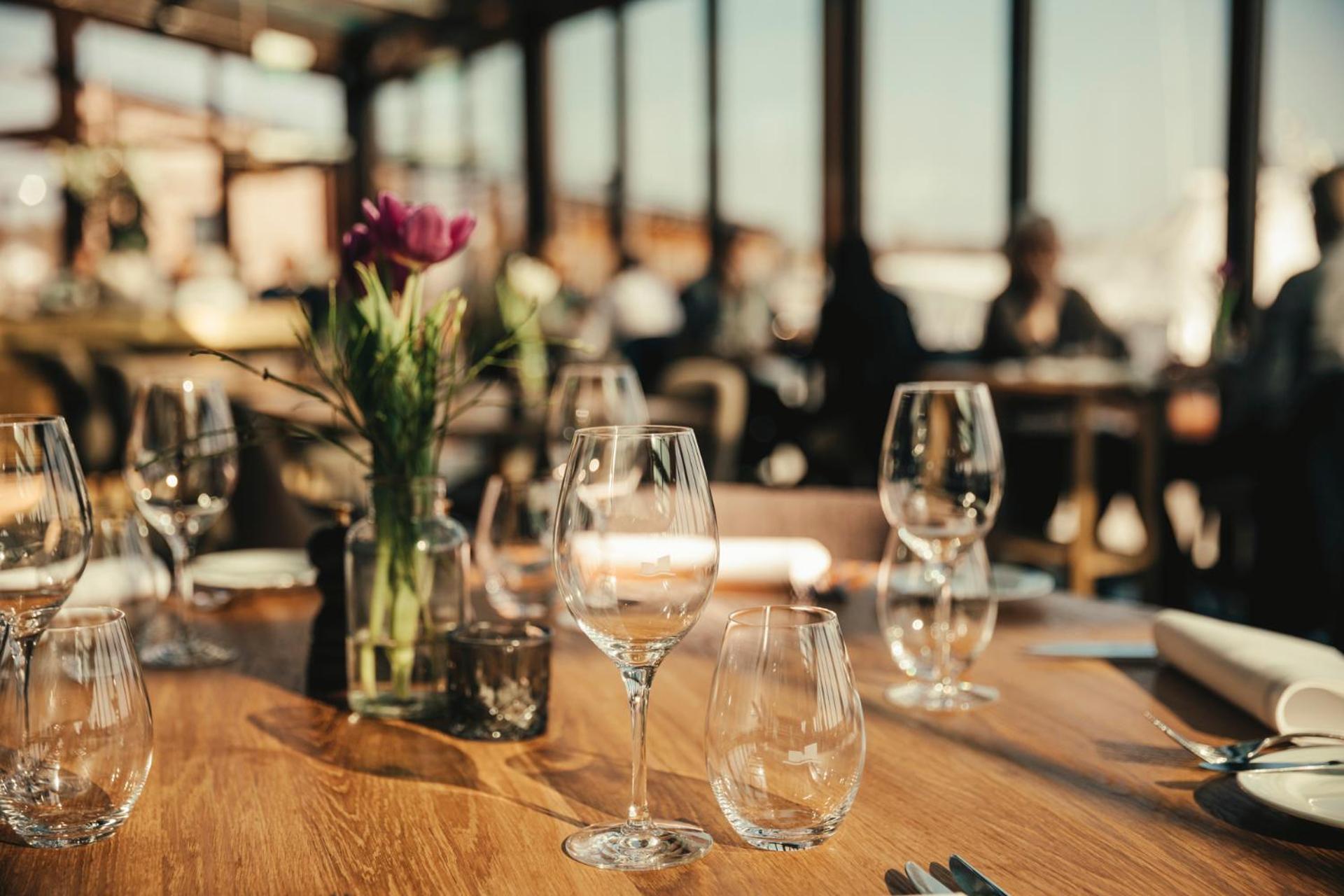Slottsholmen Hotell Och Restaurang Västervik Kültér fotó