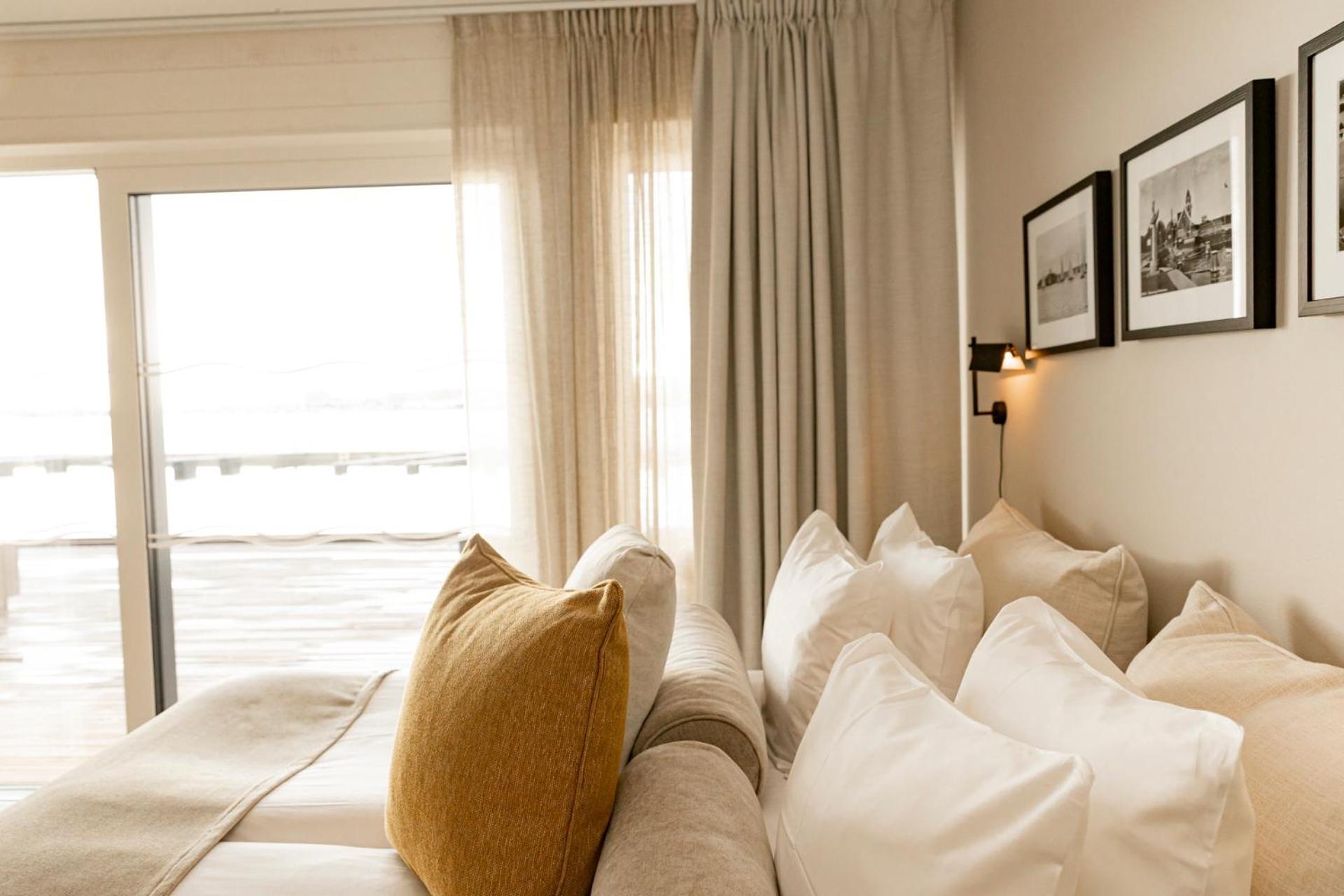 Slottsholmen Hotell Och Restaurang Västervik Kültér fotó